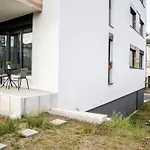 Free Parking- Newly Built * براغ