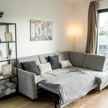 Free Parking- Newly Built Apartament