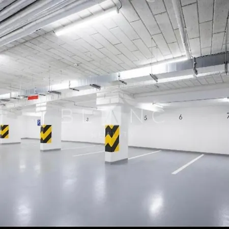 Apartmán Free Parking- Newly Built