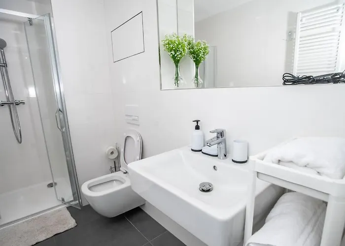 Apartmán Free Parking- Newly Built