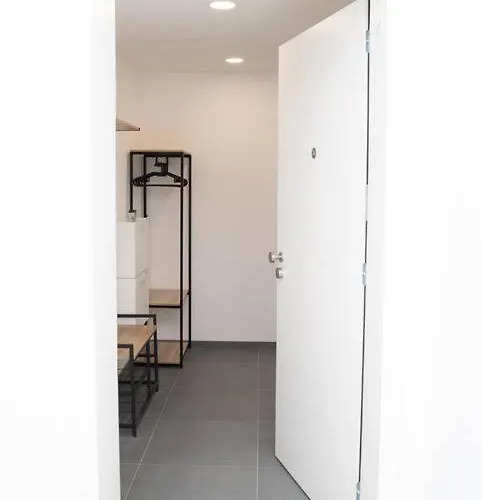 Free Parking- Newly Built *
